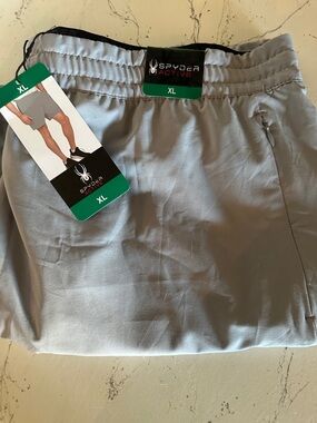 NWT Spyder Active Men’s Grey Performance Stretch Shorts XL